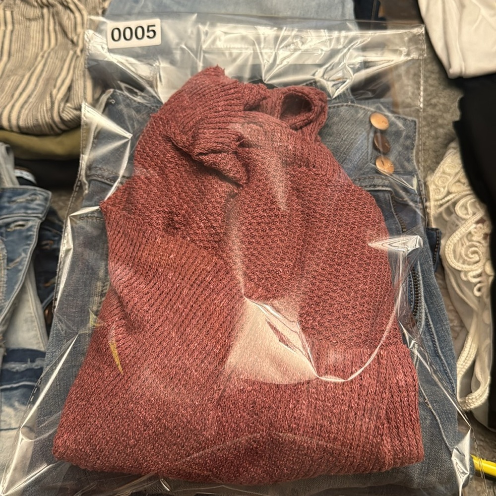 Tank top - Picture 6 of 6